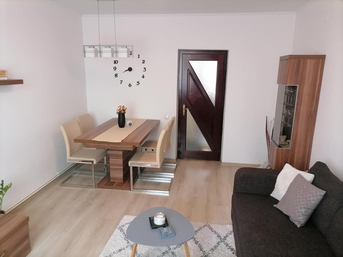 Ferienwohnung Joy Apartman Sovata Exterior foto